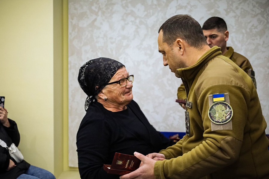 У Дніпрі нагороди сім'ям (6)