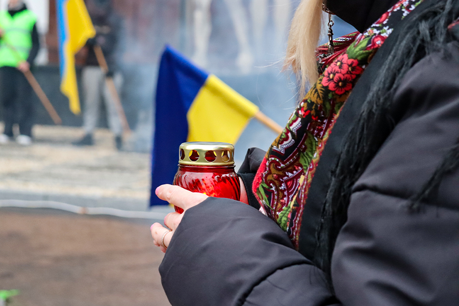 У Житомирі вшанували Героїв Небесної Сотні (2)