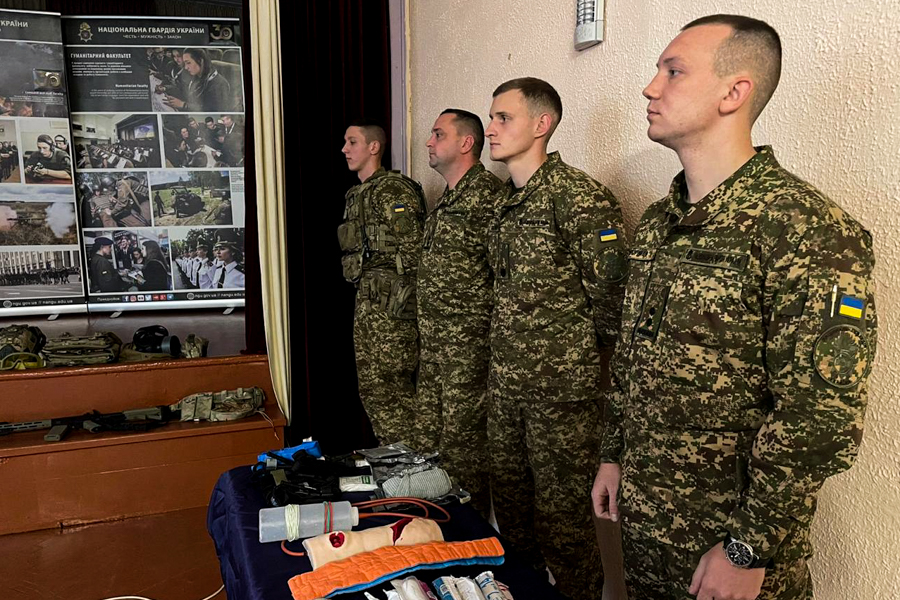 Академія ліцеї (6)