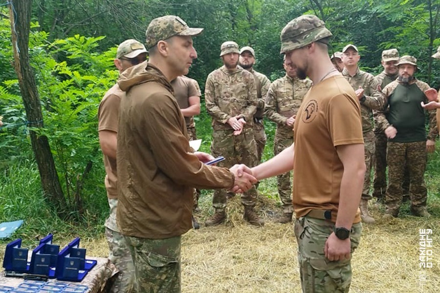 Гвардійці Західного обʼєднання отримали нагороди (6)