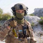 Хвилю не спинити! Як нацгвардієць допоміг відбити штурм і врятував пораненого побратима