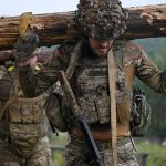 Гвардійці 36 Подільського полку долають психологічну смугу перешкод