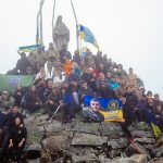 Гвардійці 50 полку Національної гвардії України разом із родинами полеглих і зниклих безвісти побратимів підкорили гору Хом’як