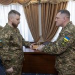 Командувач НГУ вручив гвардійцям державні нагороди та відомчі відзнаки